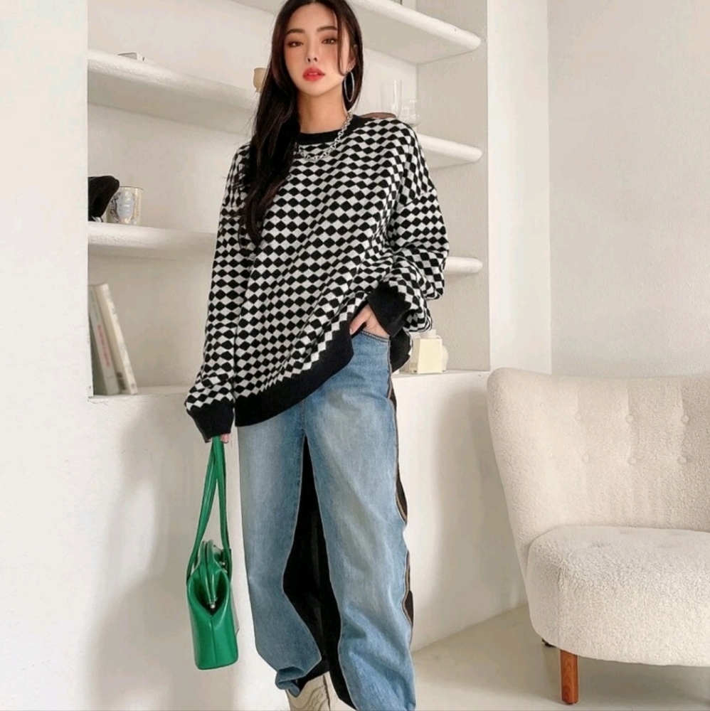 SOLD DAZY Checker Pattern Drop Shoulder Sweater - Picture 6 of 10
